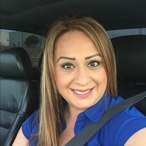 Meet your Posher, Mayra